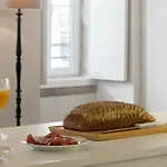 Hotel Serviced Bairro Alto 4*